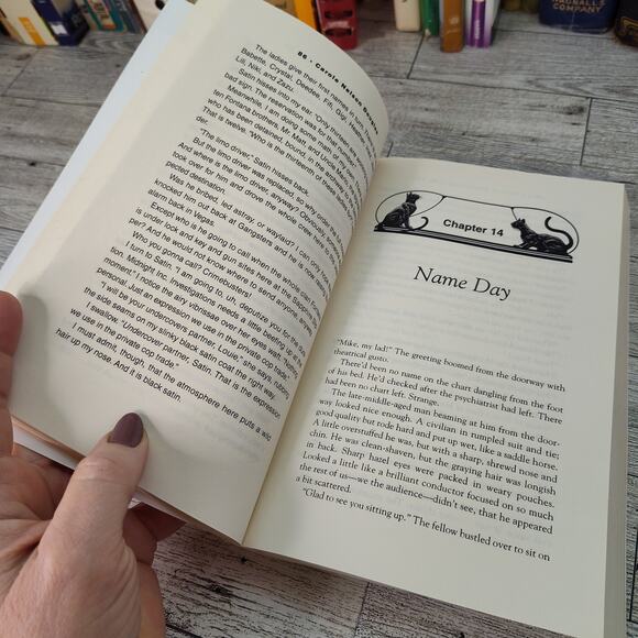 CAT IN A SAPPHIRE SLIPPER Midnight Louie Mystery Carole Nelson‎ Douglas ARC PB - Picture 4 of 9